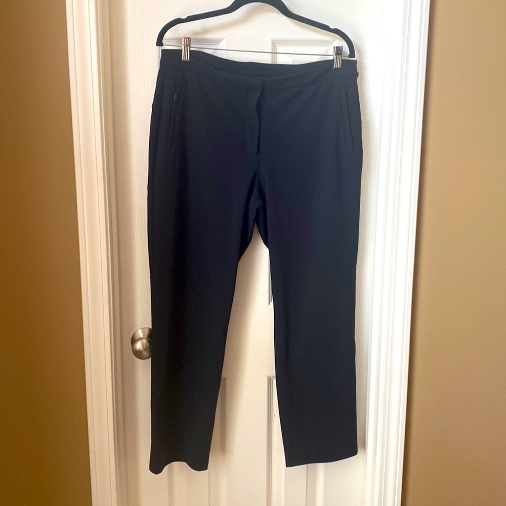 Lululemom ankle length trousers